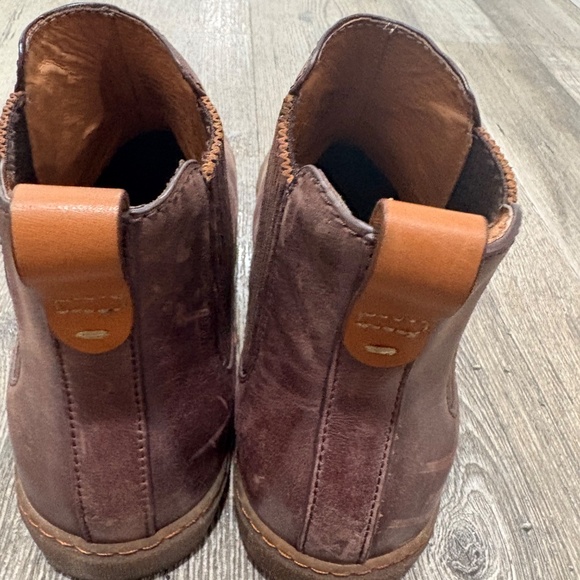 Gentle Souls Nyle Chelsea Boot (Kenneth Cole) - Picture 5 of 6